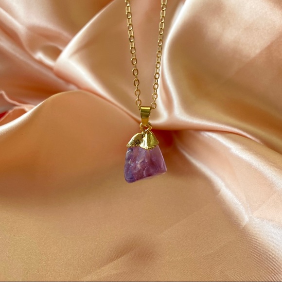 Amethyst Purple Crystal Pendant Necklace - Picture 5 of 12
